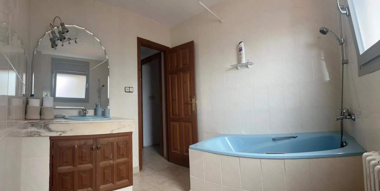 Maison De Vacances Familialle Roses Villa