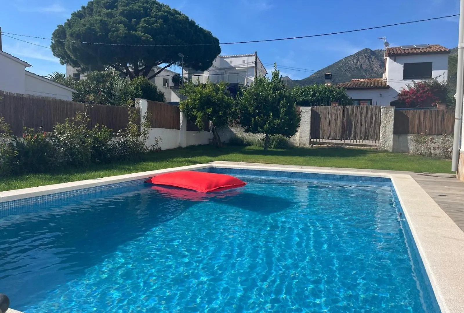 Maison De Vacances Familialle Roses 0*,  Spain